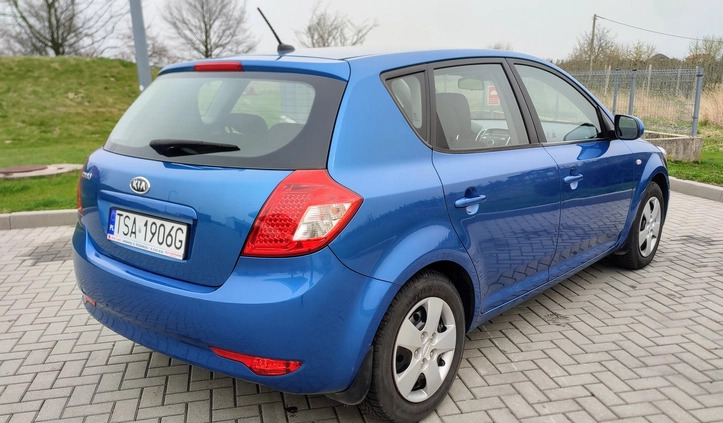 Kia Ceed cena 20900 przebieg: 162000, rok produkcji 2010 z Sandomierz małe 29